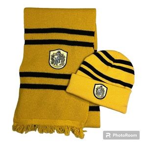 Hufflepuff Scarf Set